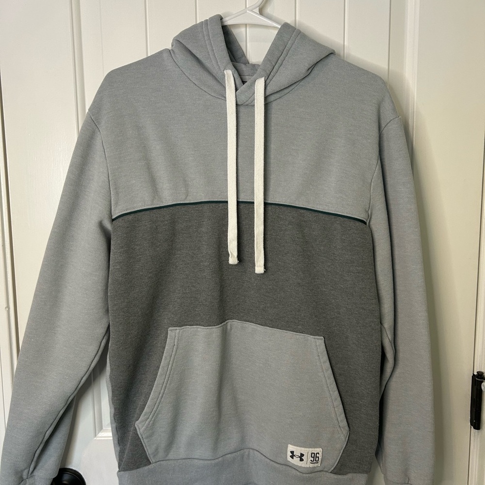 Under Armour Men's Gray and Dark Gray Hoodie